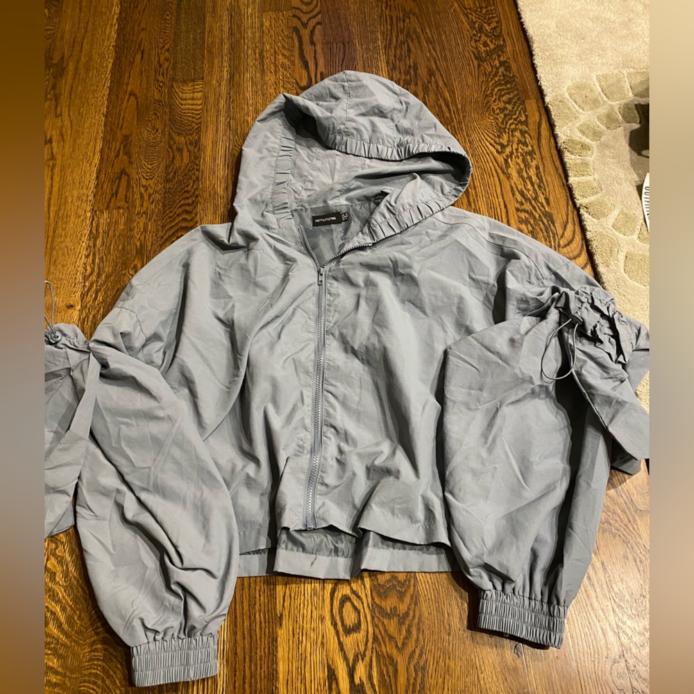 PrettyLittleThing  Gray Zipped with hood jacket